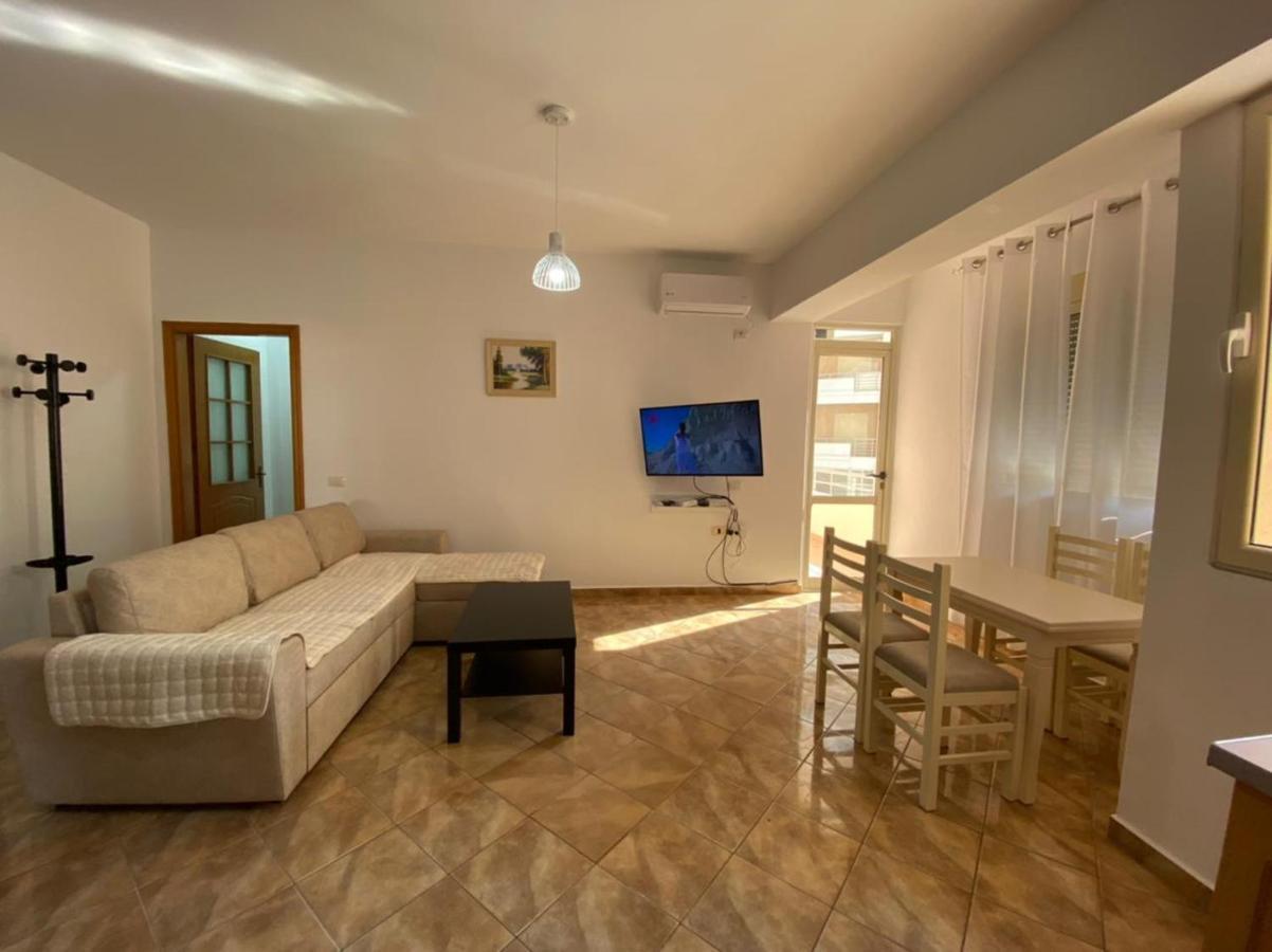 Lea Apartments Vlorë Buitenkant foto