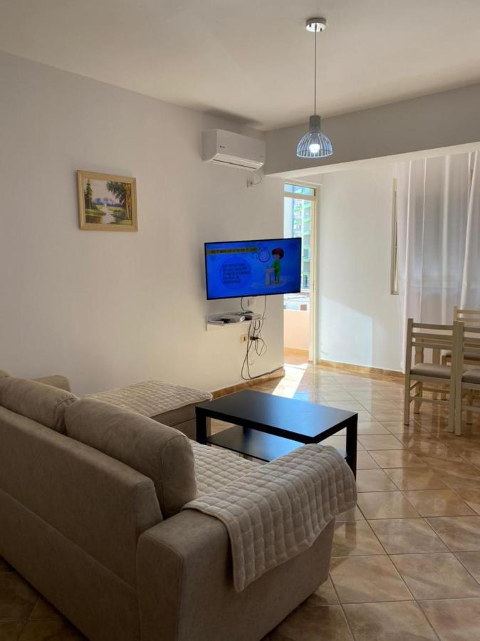 Lea Apartments Vlorë Buitenkant foto