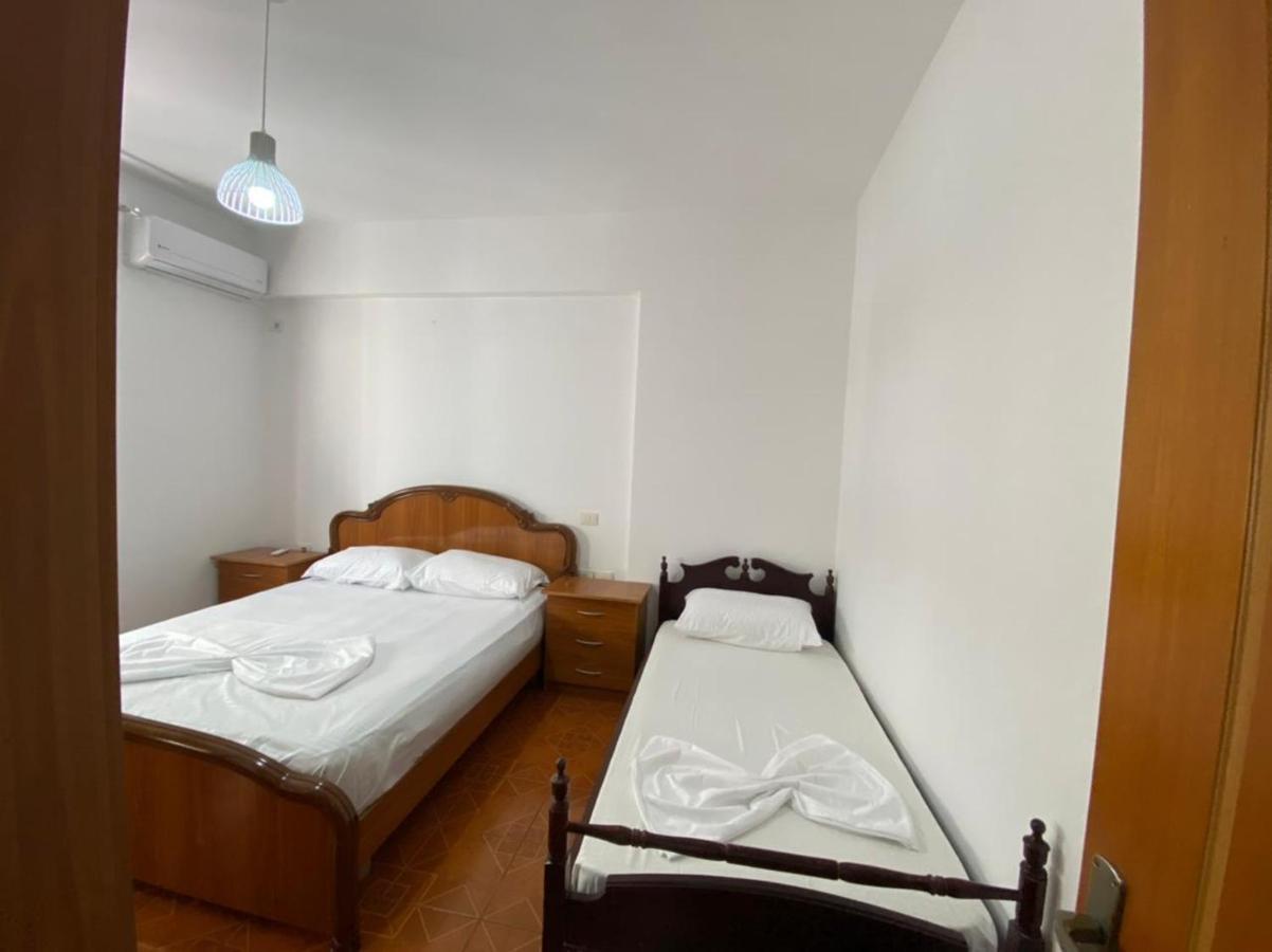 Lea Apartments Vlorë Buitenkant foto